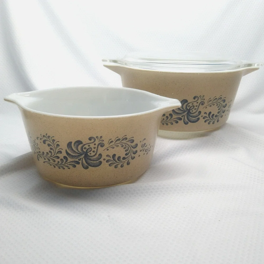 Vintage Pyrex Homestead Casserole Set 473 474 1Qt 1.5Qt Clear Lid Blue Floral